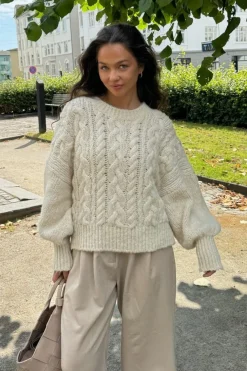 Noraic Sweater
