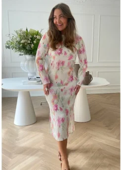 Odaic Dress