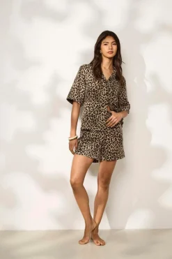 Onlemmia Shorts