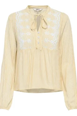 Onllennyo Ls Embroid V-Neck Top