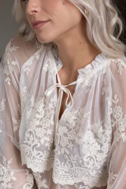 Rikke V Lace Blouse 167319