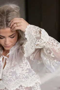 Rikke V Lace Blouse 167319