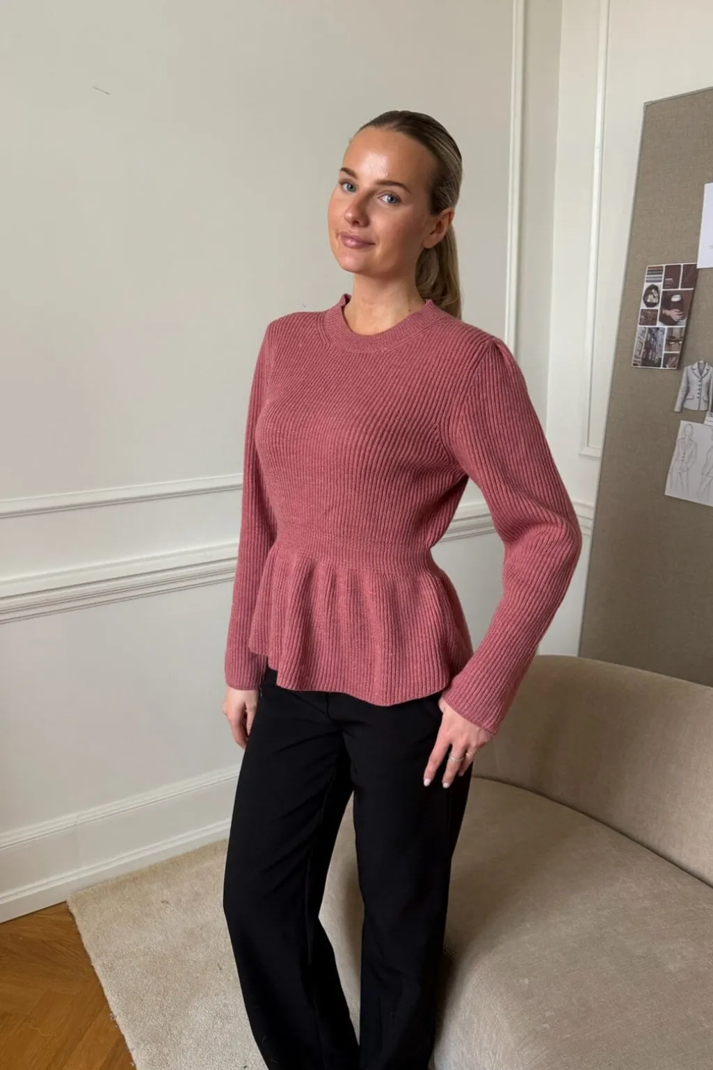Saraic Sweater D059-2