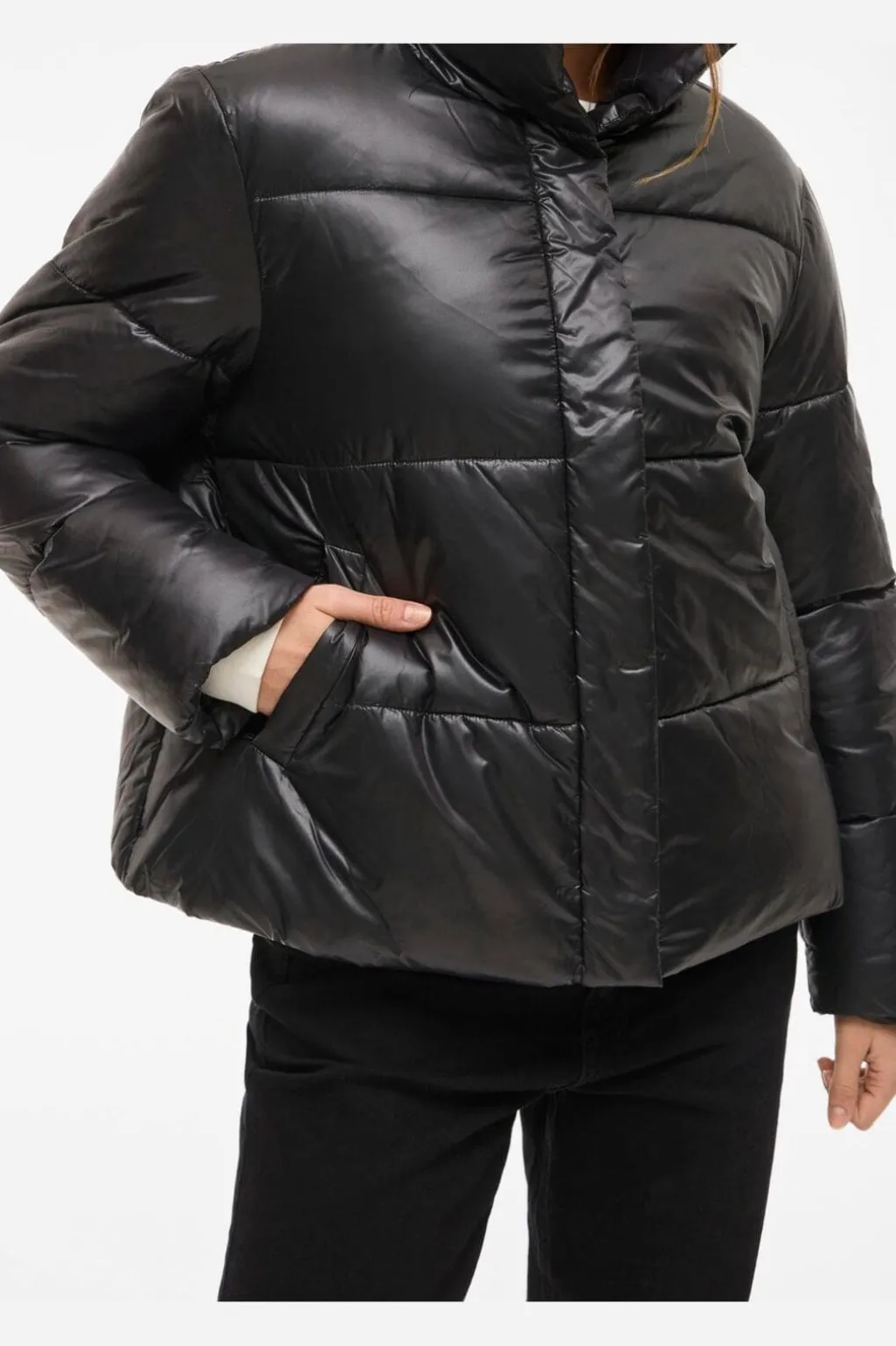 Vilidda L/S Shinny Puffer Short Jacket