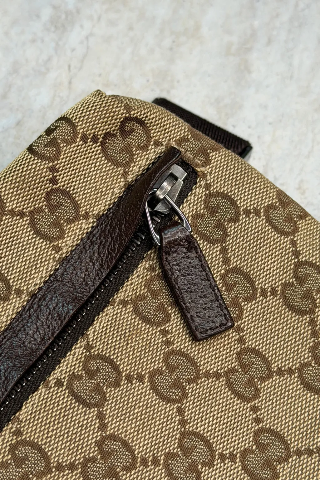 Vintage Gucci Bumbag 4