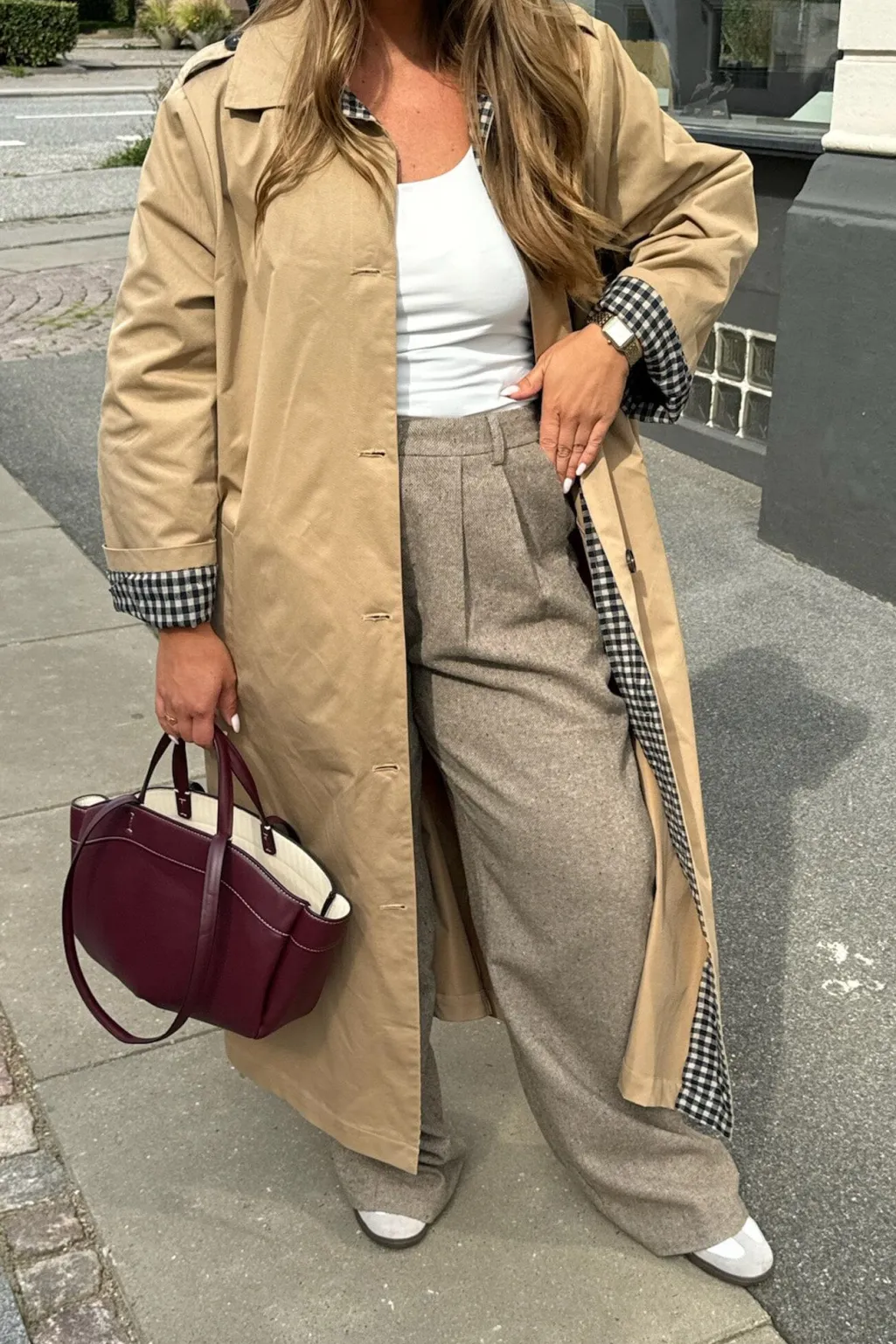 Violaic Trenchcoat