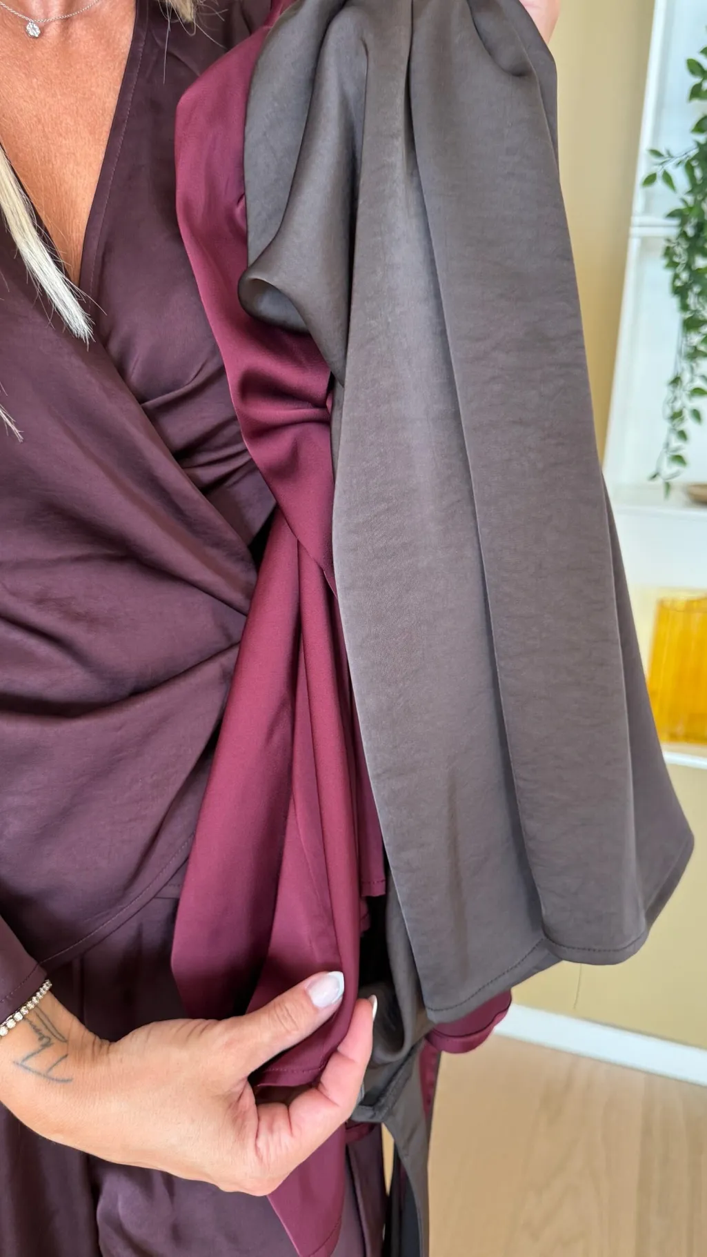 Vsjosie Blouse Heavy Satin