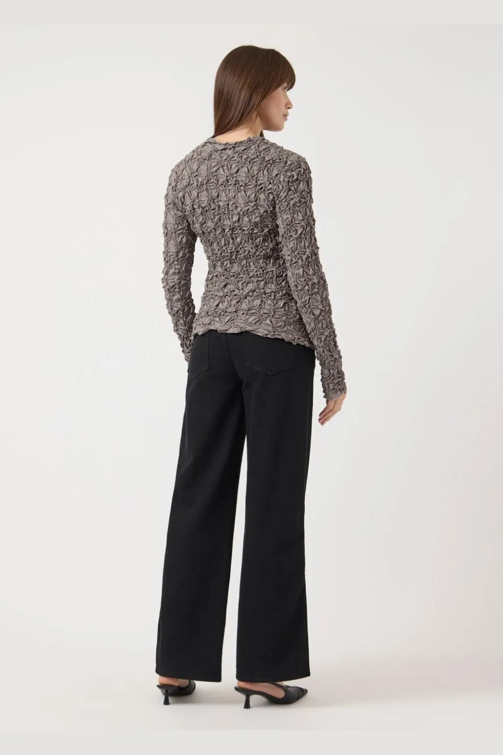 Yasmera Ls Top