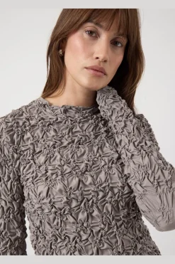 Yasmera Ls Top