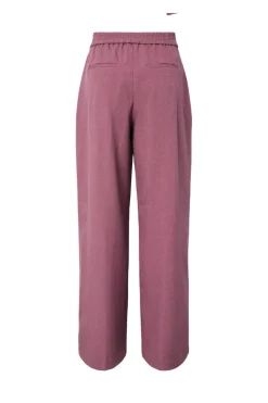 Yastilda Pant