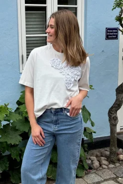 Yasvisely Ss Tee